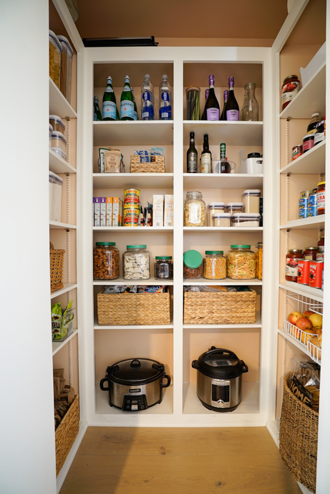 Pantry goals!!!  Kitchen pantry design, Kitchen organization pantry, Pantry  design