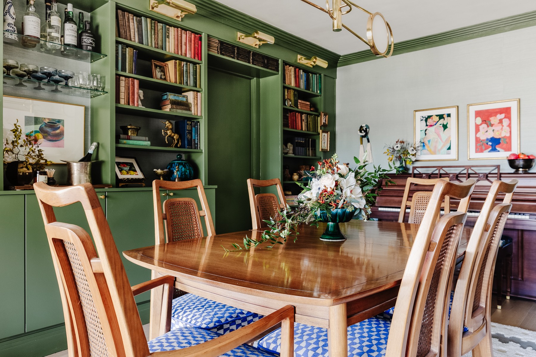 Cottage Kitchen Nook  ORC Week 8 - Mackinaw Road